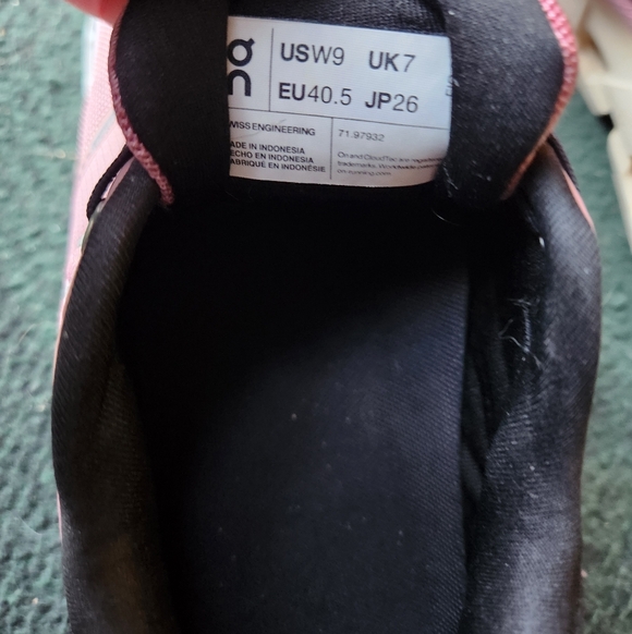 On Running Women's Athletic Shoes in Pink and Black - Picture 2 of 9